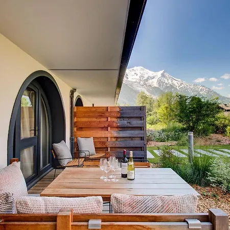 Cheserys, Alpes Travel, Les Praz Sleeps 2-4 Διαμέρισμα Σαμονί